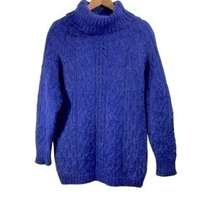 Vintage Express Tricot women sweater Size M 
Color blue